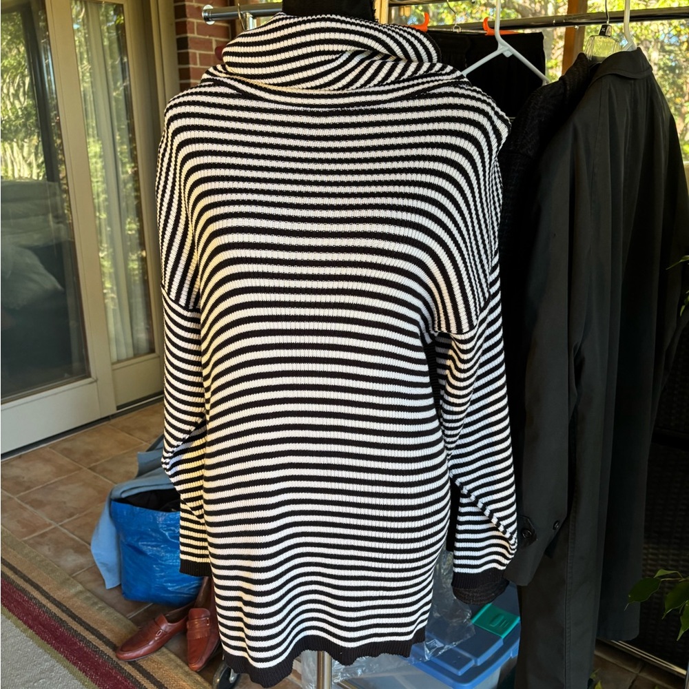 Pierre Cardin vintage tunic or shorter sweater dress